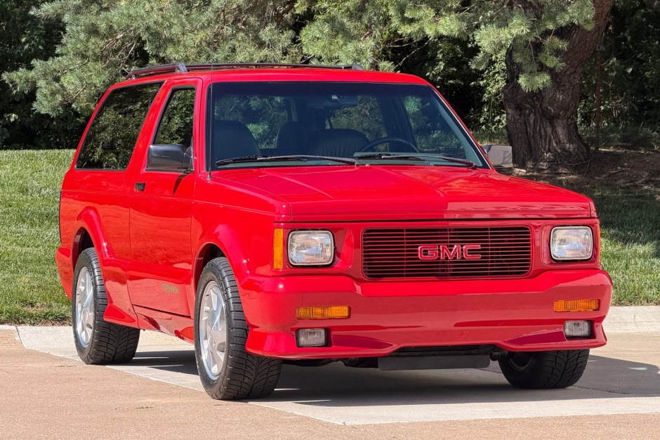1993 GMC Typhoon sold at auction for $65,000