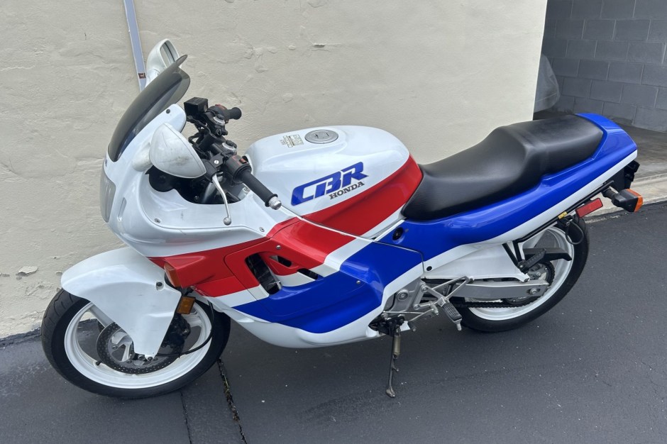 1989 Honda CBR sold at auction for $6,050