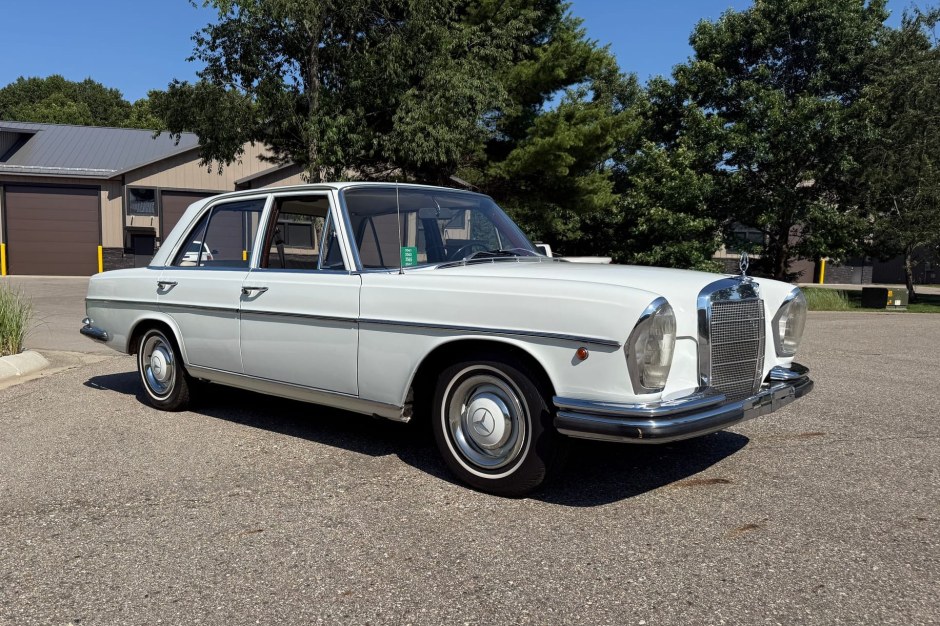 1967 Mercedes-Benz W108 & W109 sold at auction for $12,000