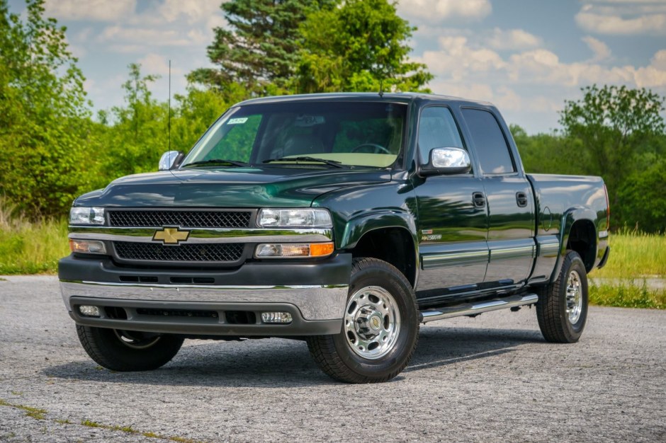 2002 Chevrolet Silverado sold at auction for $29,250
