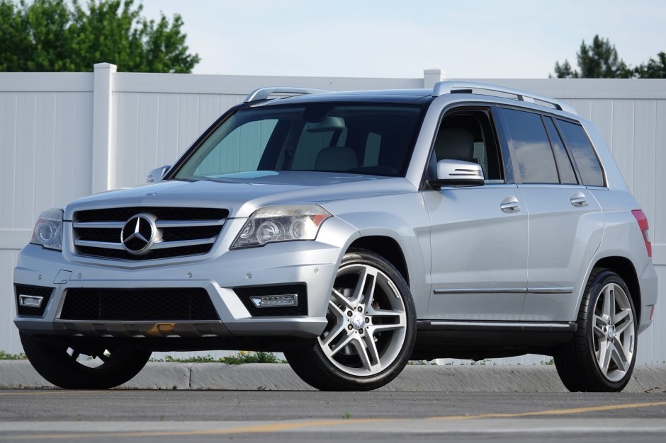 2010 Mercedes-Benz GLK-Class sold at auction for $11,300