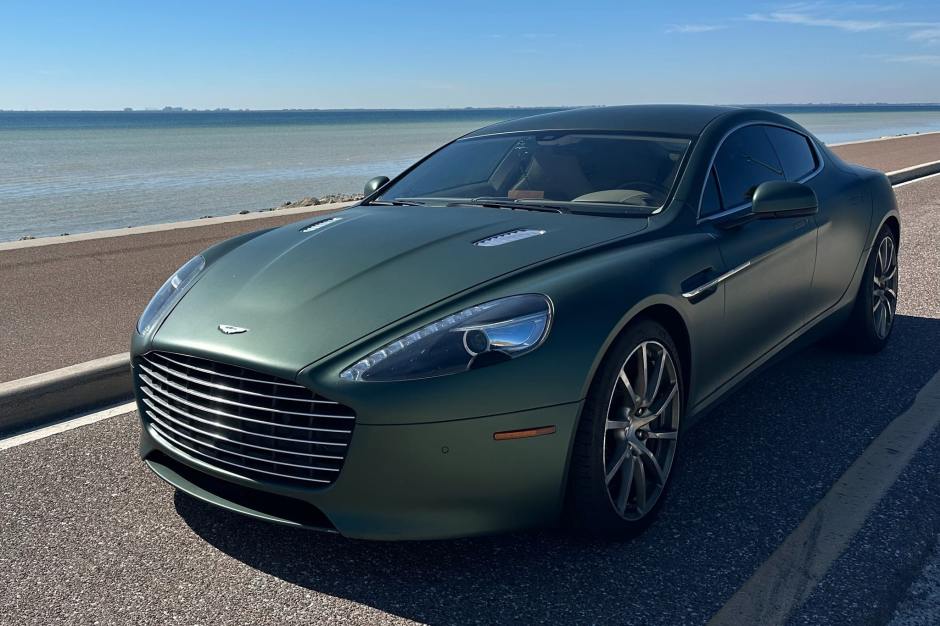 2015 Aston Martin Rapide sold at auction for $57,750