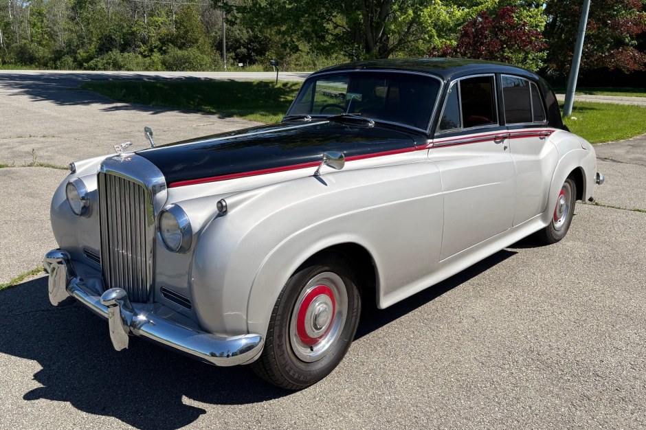 1956 Bentley S-Type sold at auction for $6,800