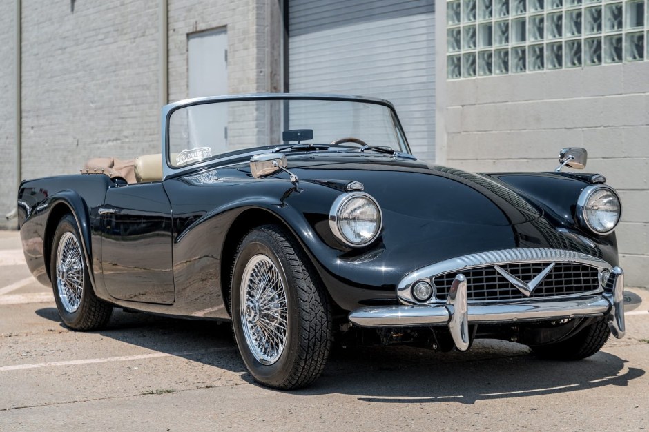 1961 Daimler SP250 sold at auction for $25,000