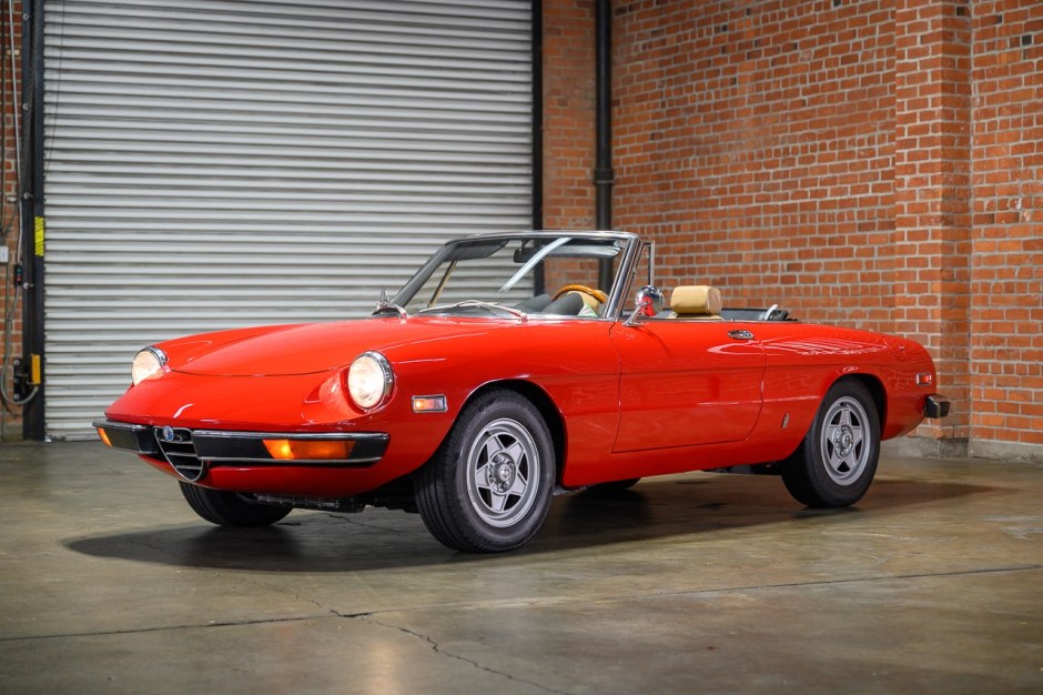 1971 Alfa Romeo 105 Series sold at auction for $19,250