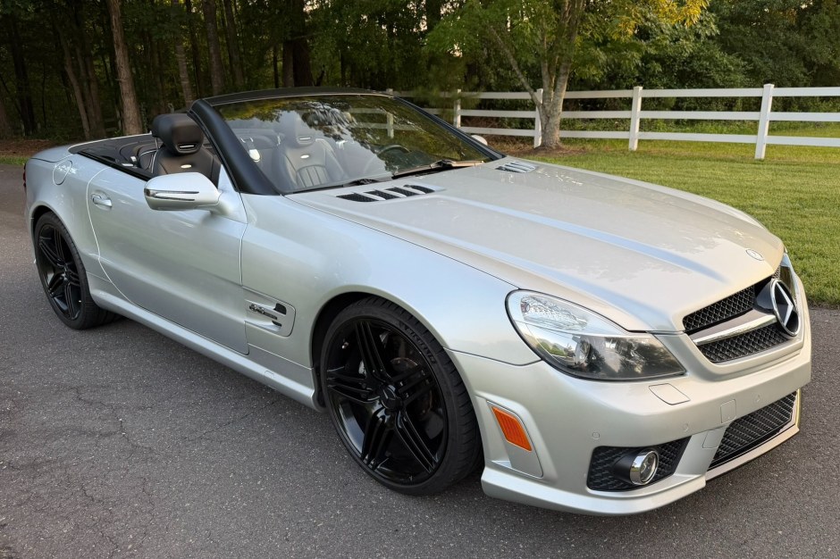 2009 Mercedes-Benz AMG sold at auction for $19,500