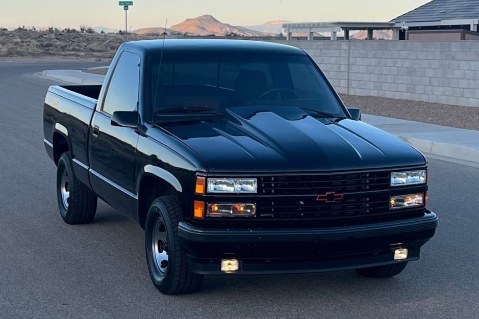 1990 Chevrolet SS sold at auction for $19,000