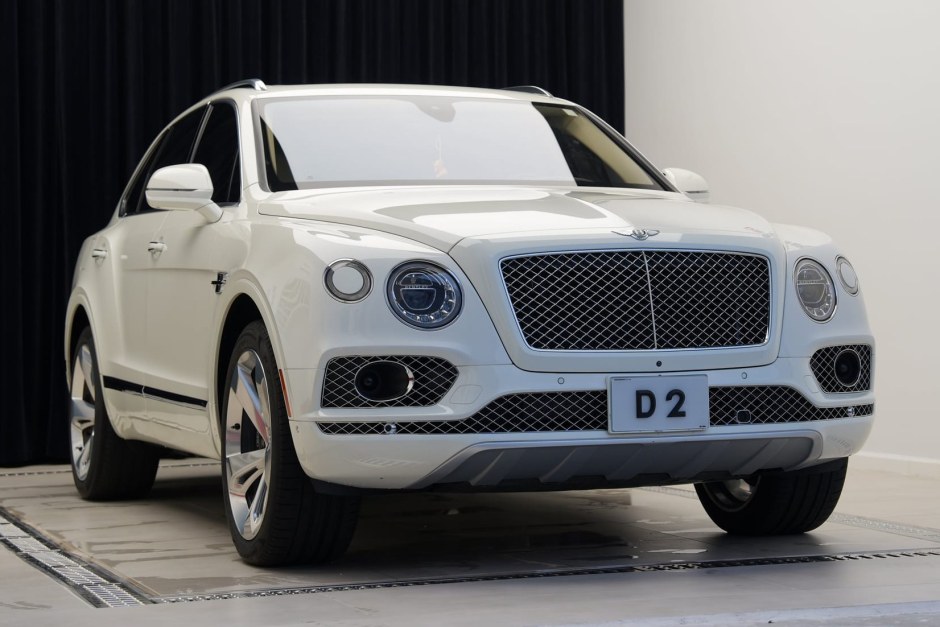2017 Bentley Bentayga sold at auction for $62,500