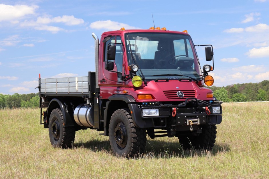 2004 Mercedes-Benz Unimog sold at auction for $145,000