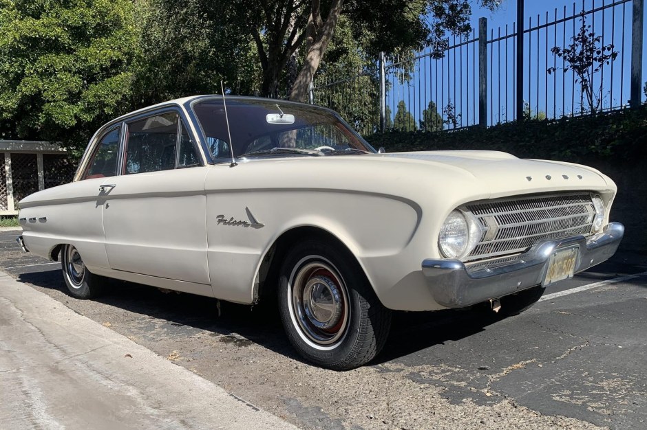 1961 Ford Falcon sold at auction for $4,100