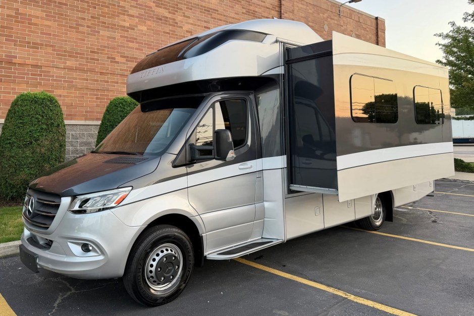 2020 Mercedes-Benz Sprinter sold at auction for $74,500