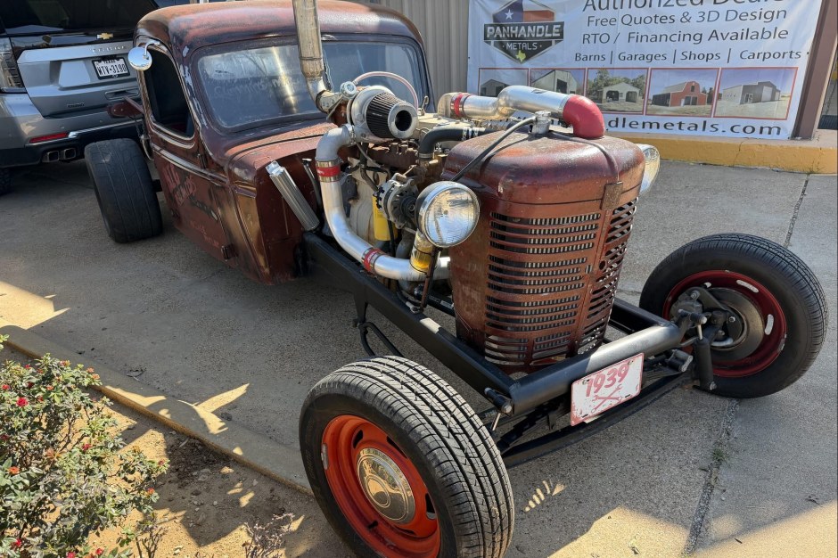 1939 Chevrolet Master sold at auction for $8,700