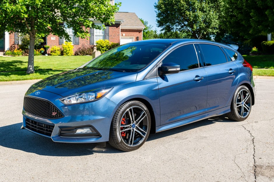 2018 Ford Focus sold at auction for $26,750