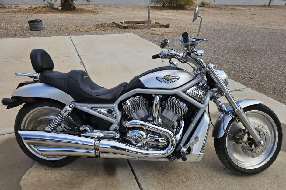 2003 Harley-Davidson V-Rod sold at auction for $4,600