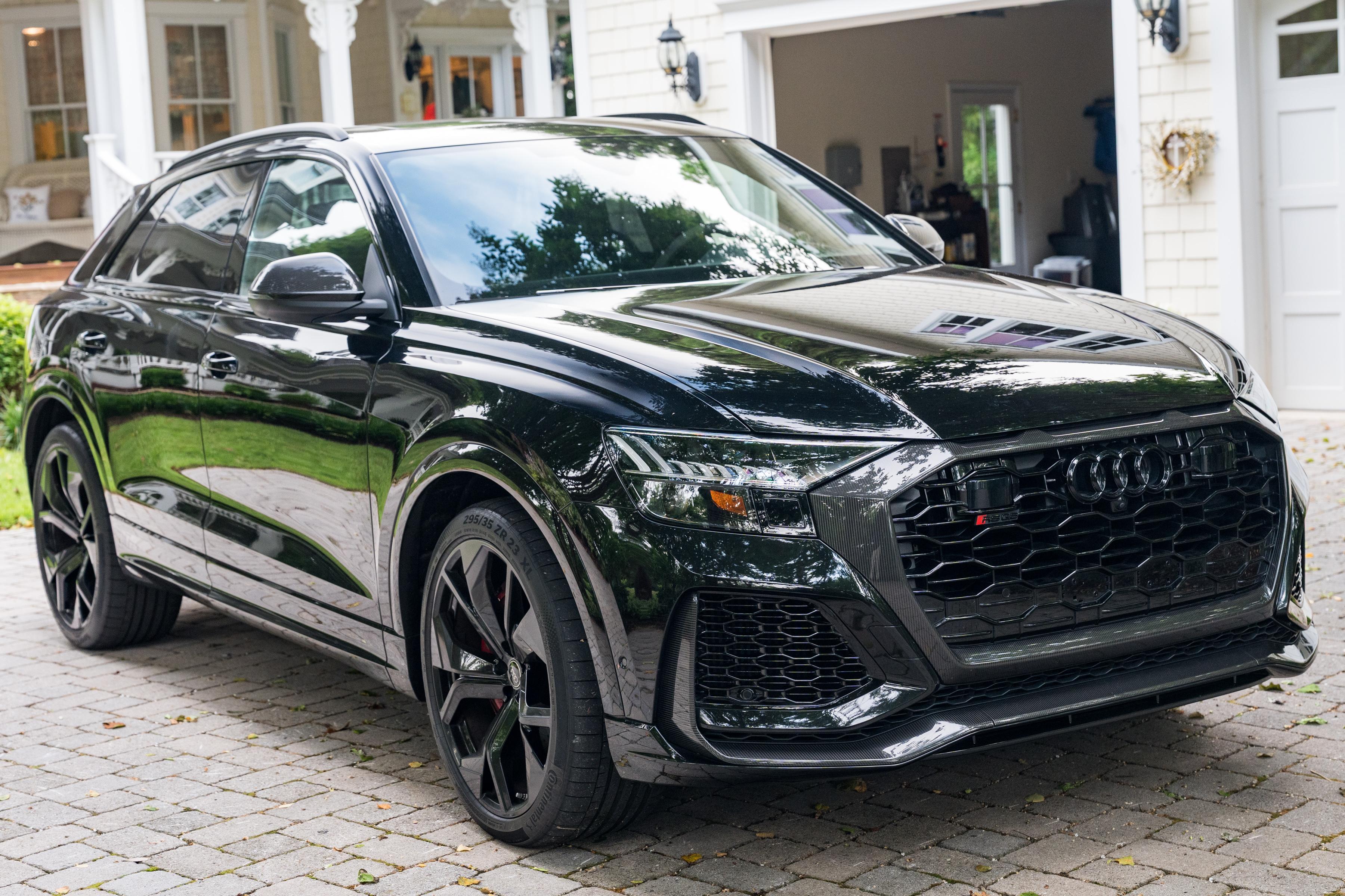 2024 Audi RS Q8 sold at auction for $90,000