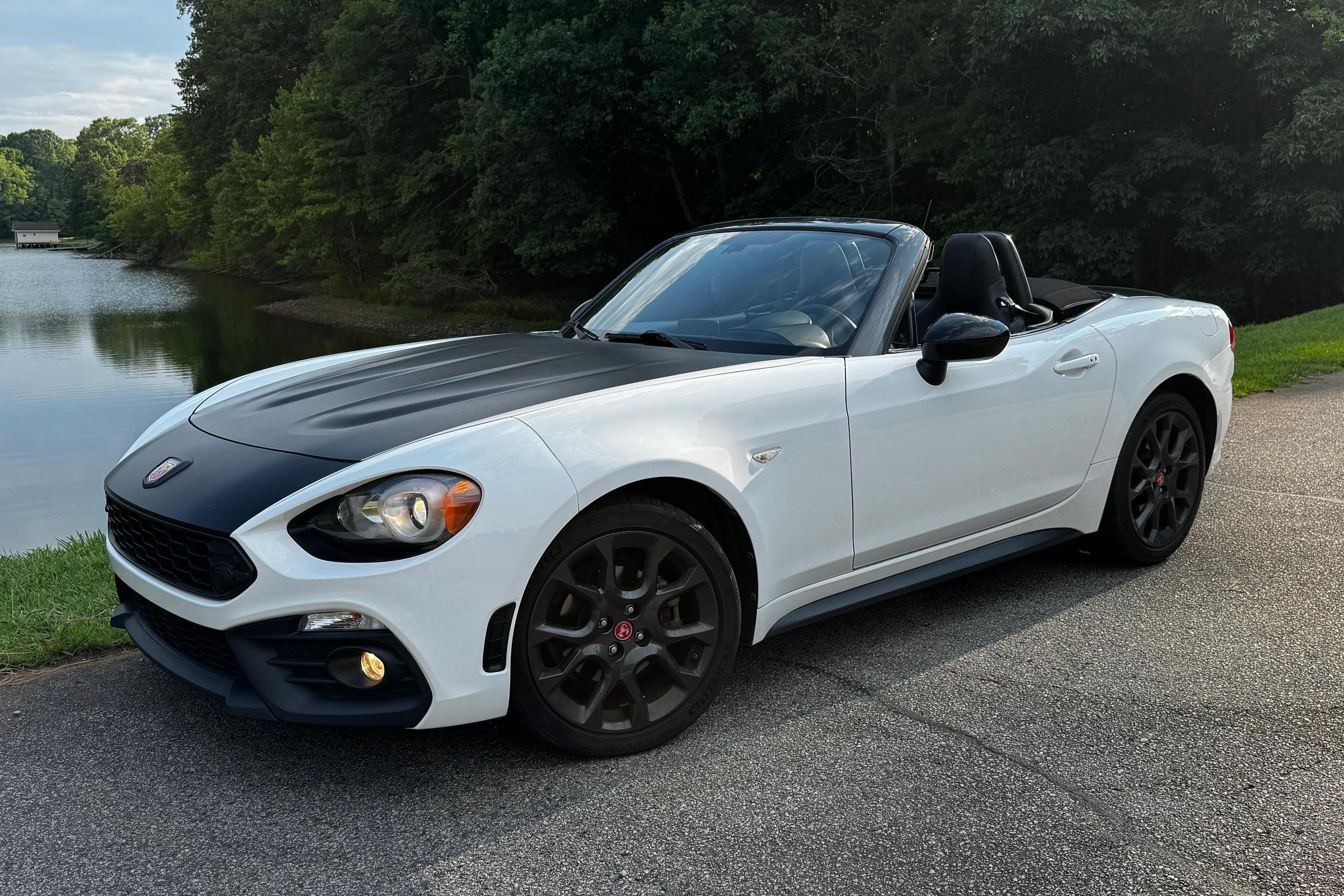2018 Fiat Spider sold at auction for $15,300