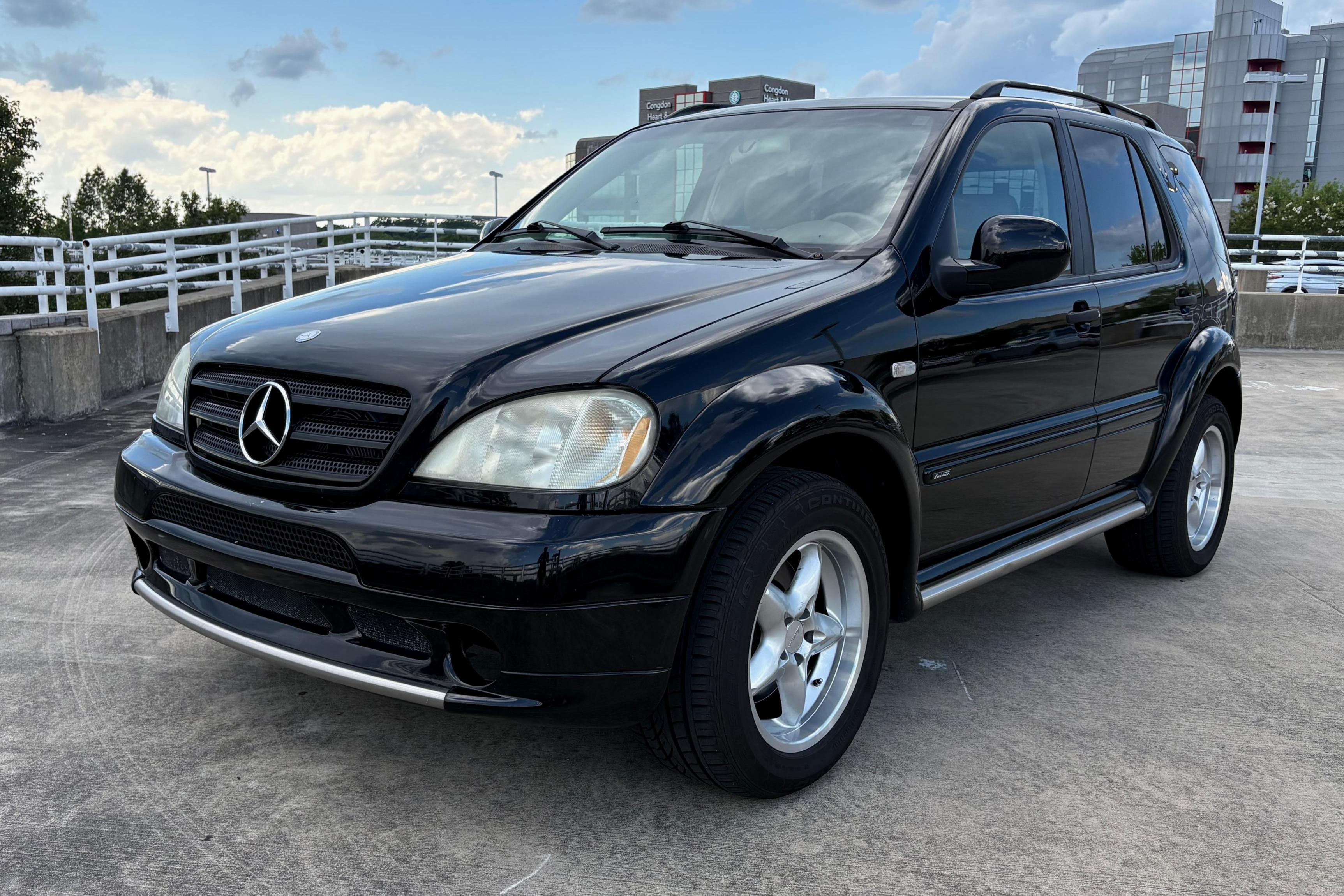 2000 Mercedes-Benz M-Class sold at auction for $8,200