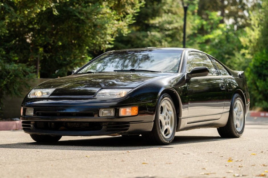 1990 Nissan 300ZX sold at auction for $18,000