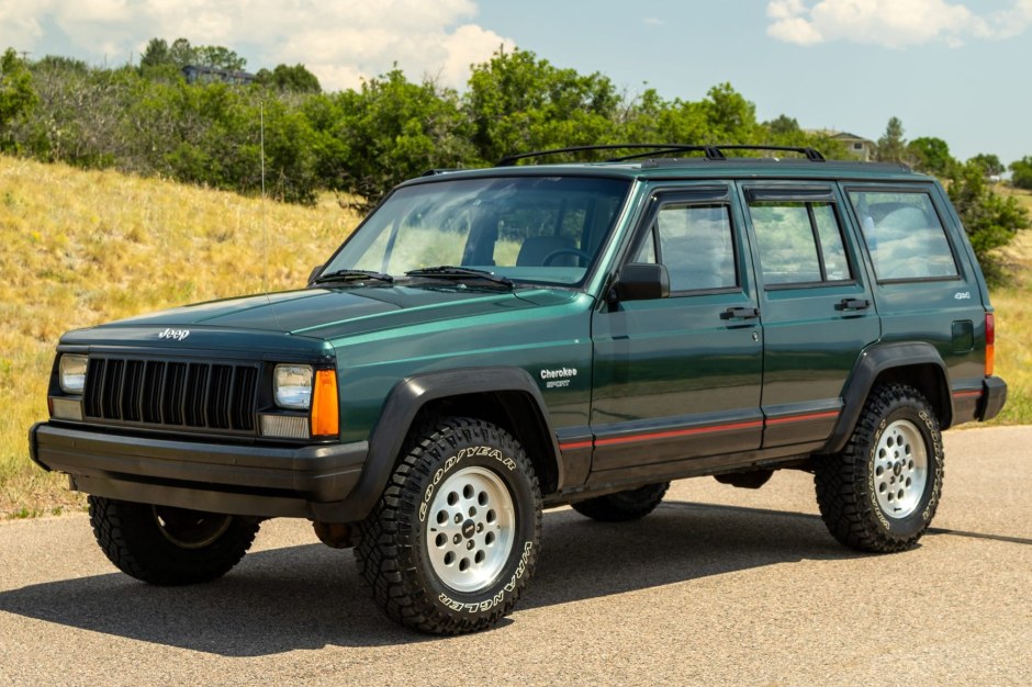 1994 Jeep Cherokee sold at auction for $17,300