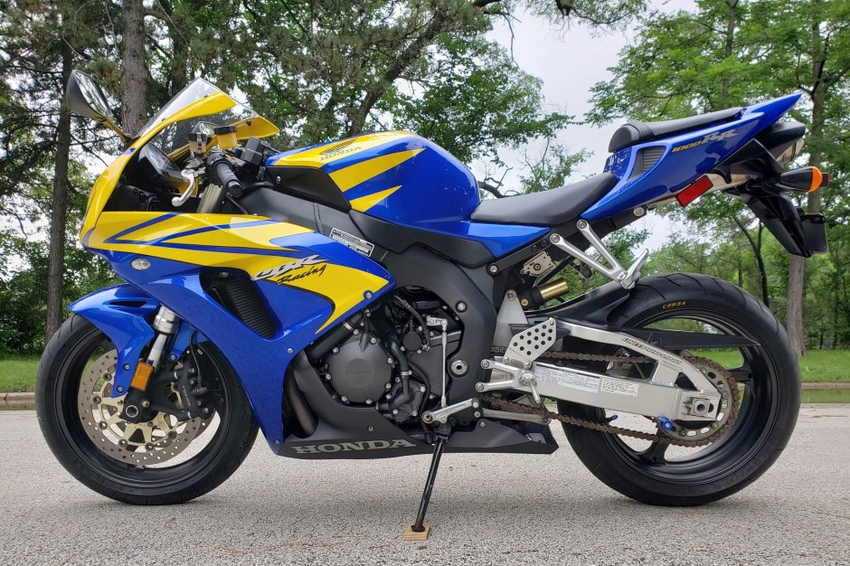 2006 Honda CBR sold at auction for $5,395