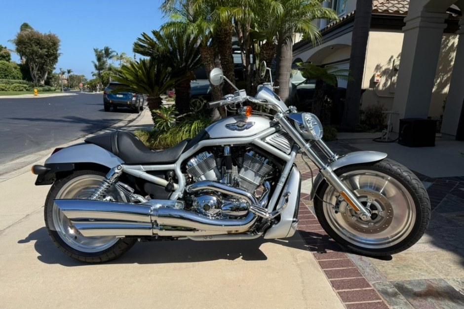 2003 Harley-Davidson V-Rod sold at auction for $5,700