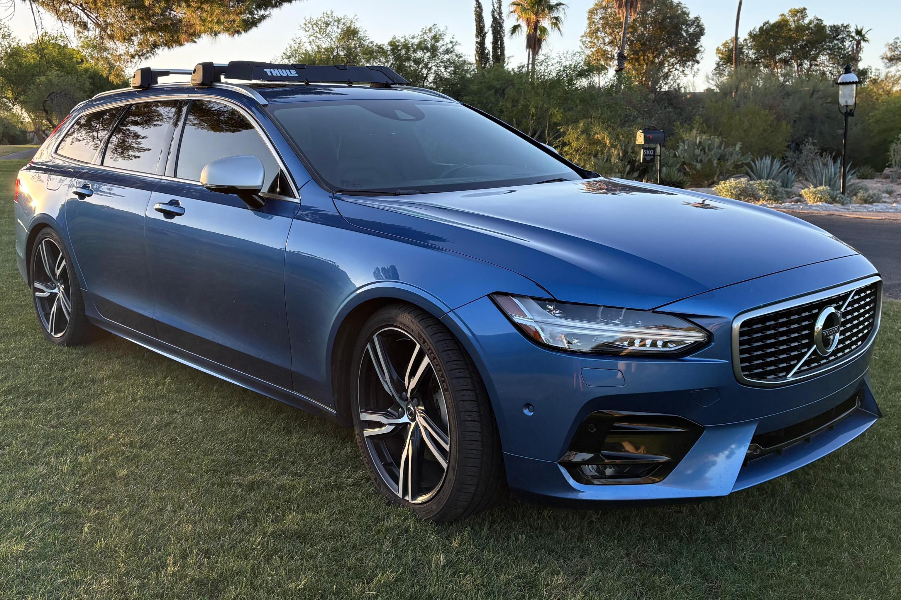 2019 Volvo V90 sold at auction for $19,000