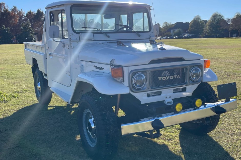 1977 Toyota Land Cruiser 40 Series sold at auction for $22,500
