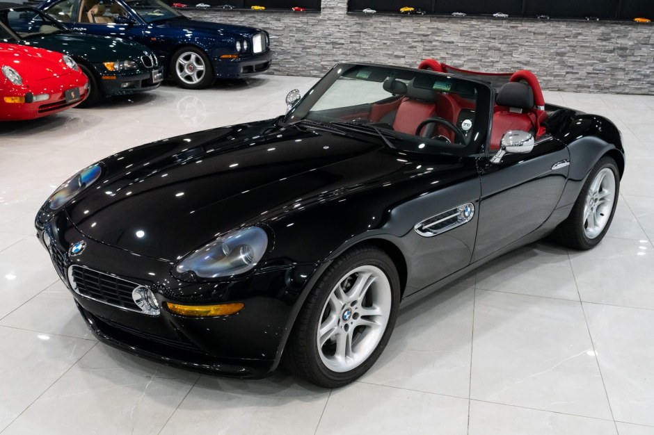 2001 BMW Z8 sold at auction for $185,000