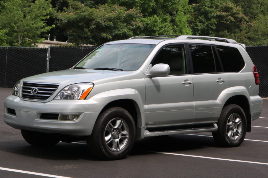 2005 Lexus GX sold at auction for $13,000
