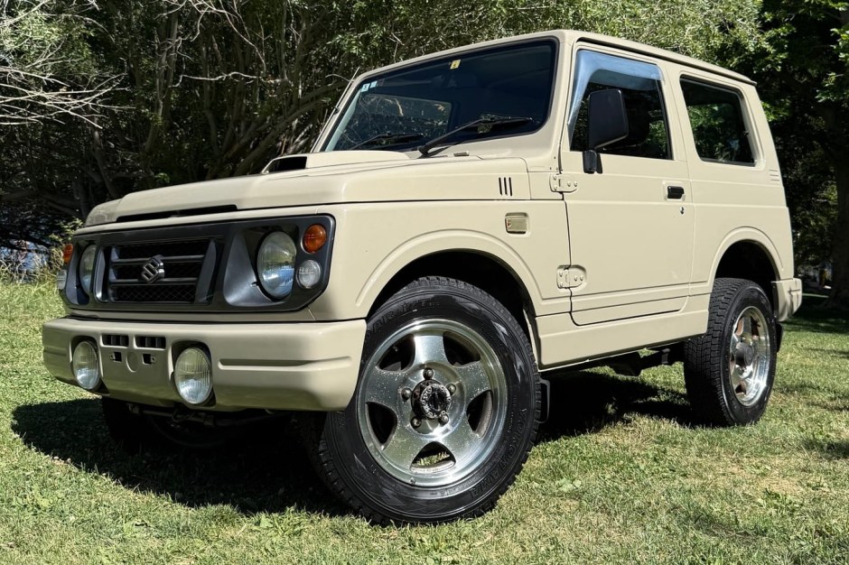 1997 Suzuki Jimny sold at auction for $6,300