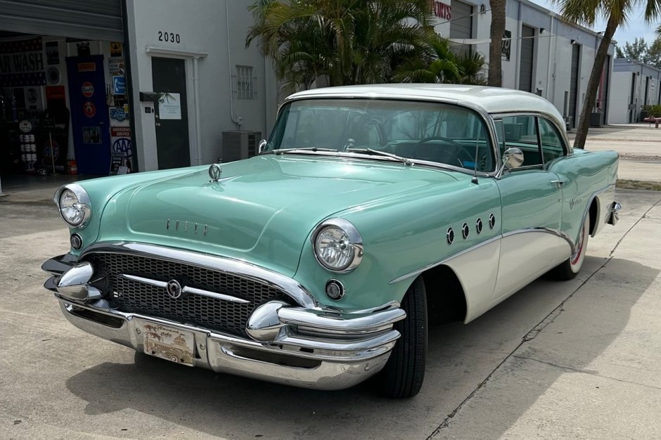 1955 Buick Century sold at auction for $19,900