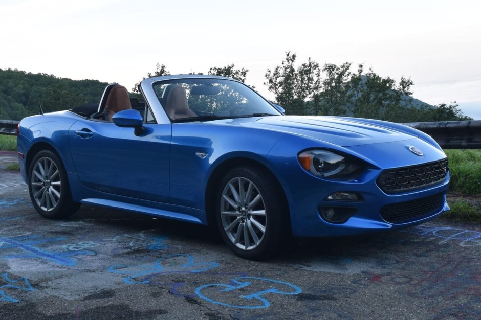 2017 Fiat Spider sold at auction for $16,500