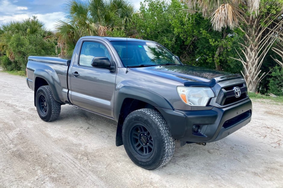 2014 Toyota Tacoma sold at auction for $9,875