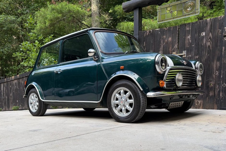 1994 Mini Cooper sold at auction for $19,500