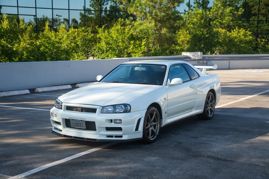 2002 Nissan GT-R sold at auction for $375,000