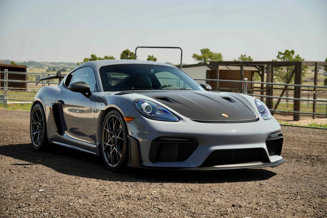 2023 Porsche Cayman sold at auction for $187,000