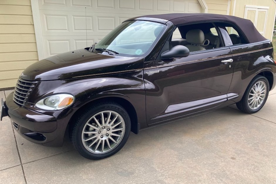 2005 Chrysler PT Cruiser sold at auction for $13,500
