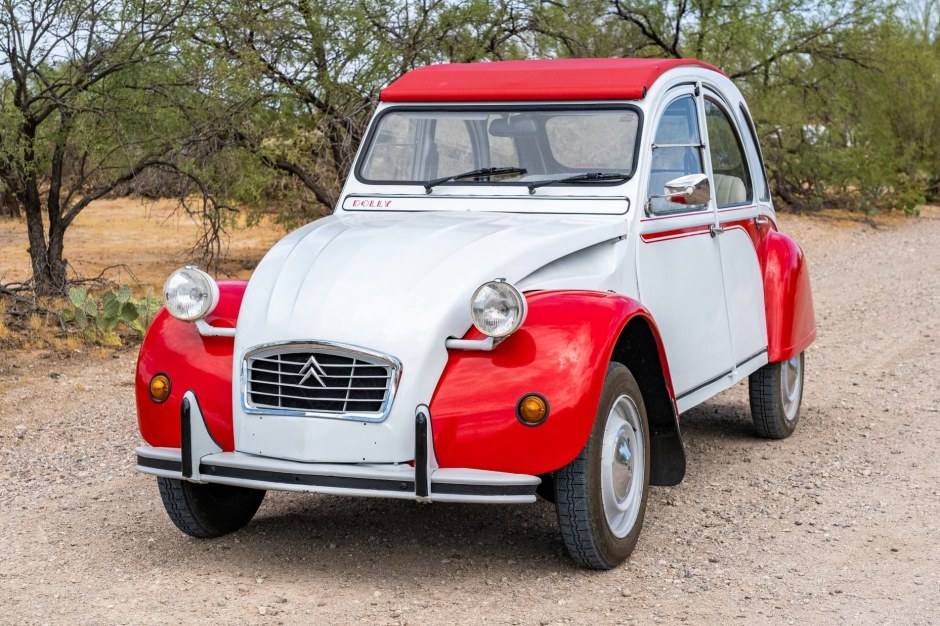 1988 Citroen 2CV sold at auction for $13,750