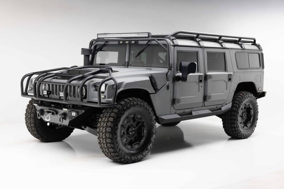 2003 Hummer H1 sold at auction for $212,500