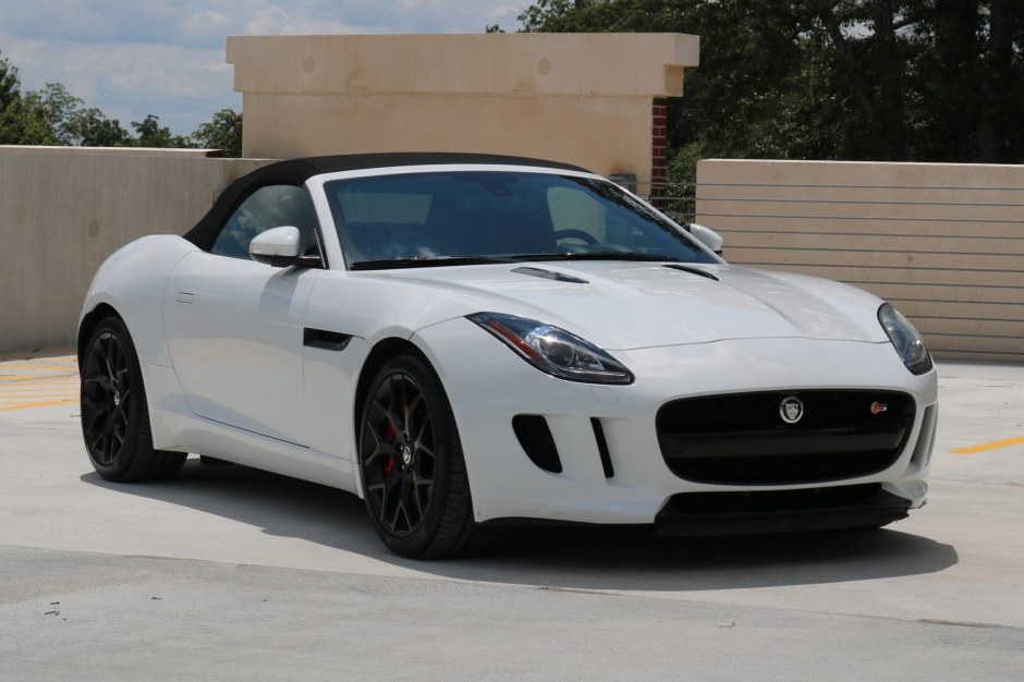 2014 Jaguar F-TYPE sold at auction for $33,500