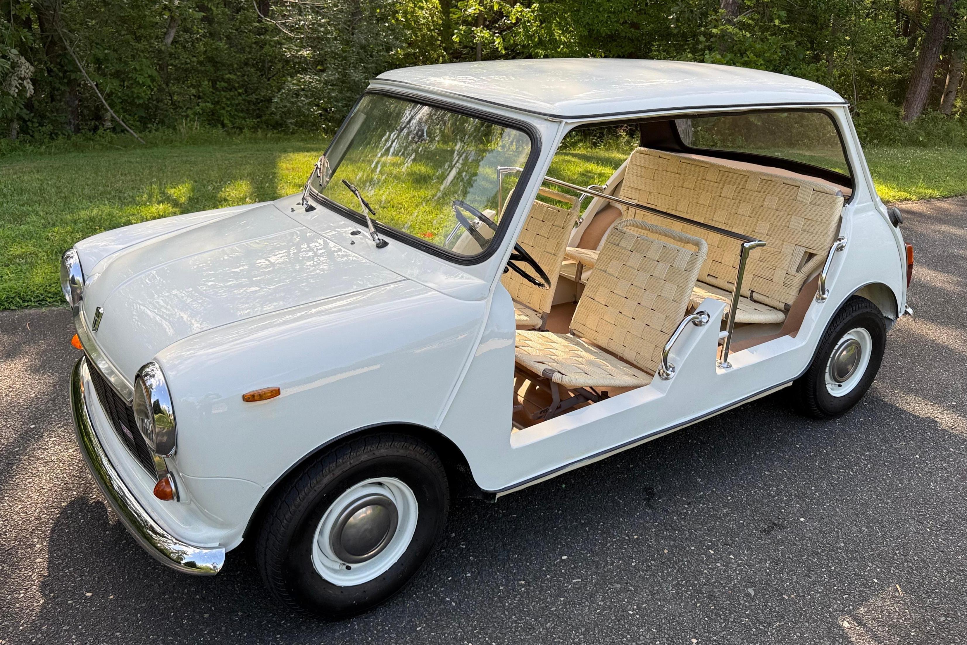 1976 Mini Classic Mini sold at auction for $18,250
