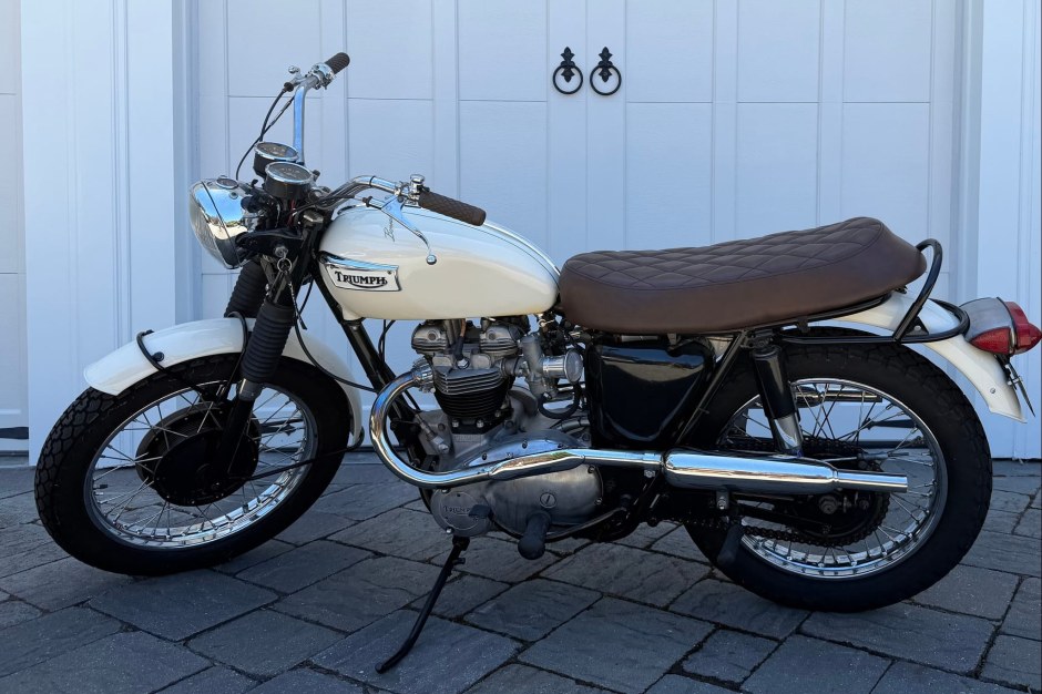 1970 Triumph Bonneville sold at auction for $4,300