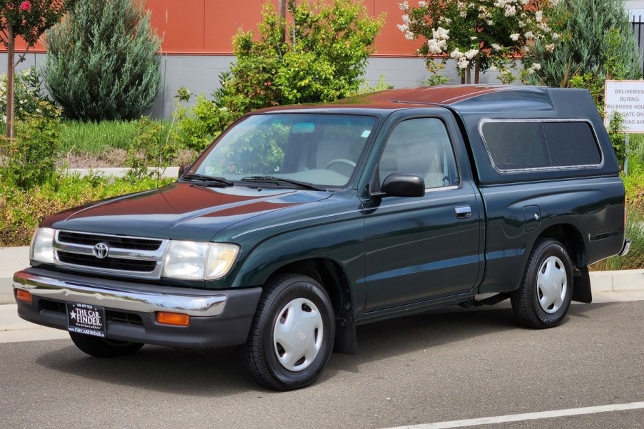 1999 Toyota Tacoma sold at auction for $14,500