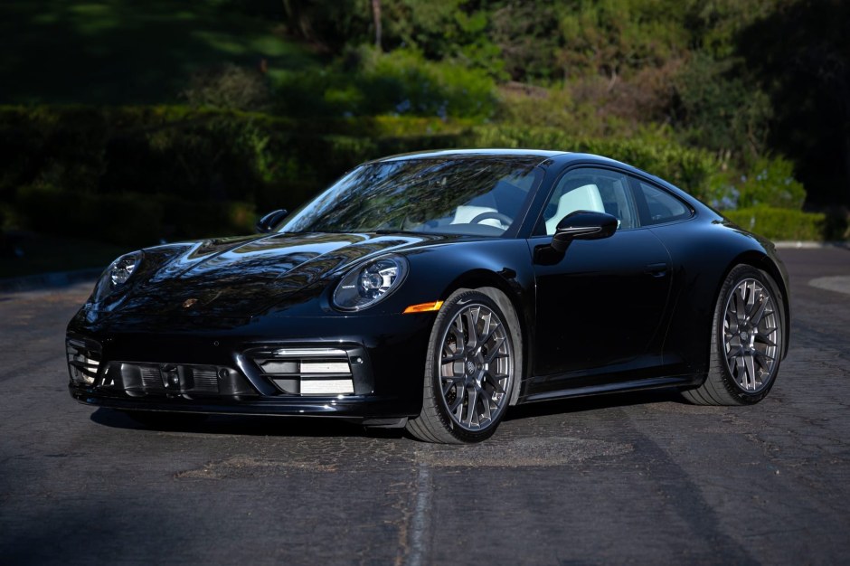 2020 Porsche 992 sold at auction for $120,000
