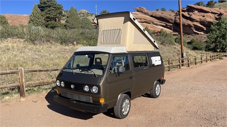 1986 Volkswagen Vanagon sold at auction for $13,500
