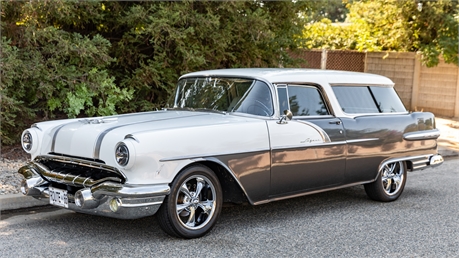 1956 Pontiac Safari sold at auction for $37,500