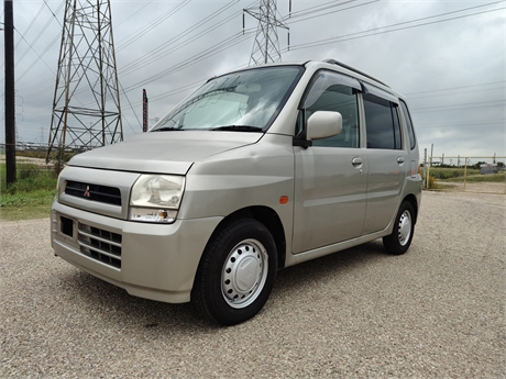 1999 Mitsubishi Toppo sold at auction for $1,300