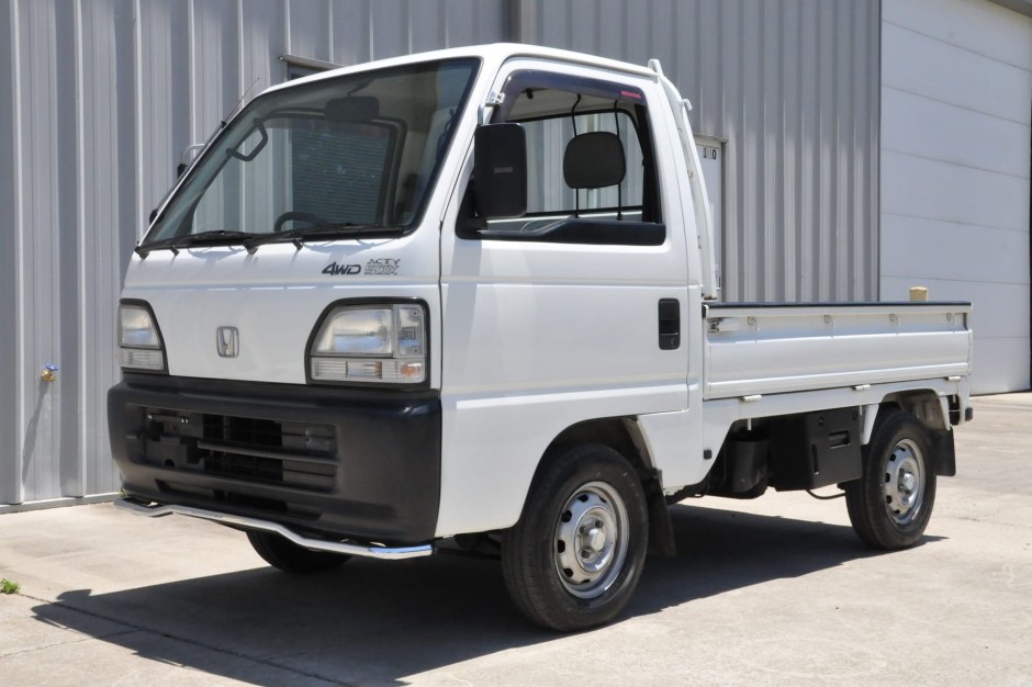 1998 Honda Acty sold at auction for $7,976