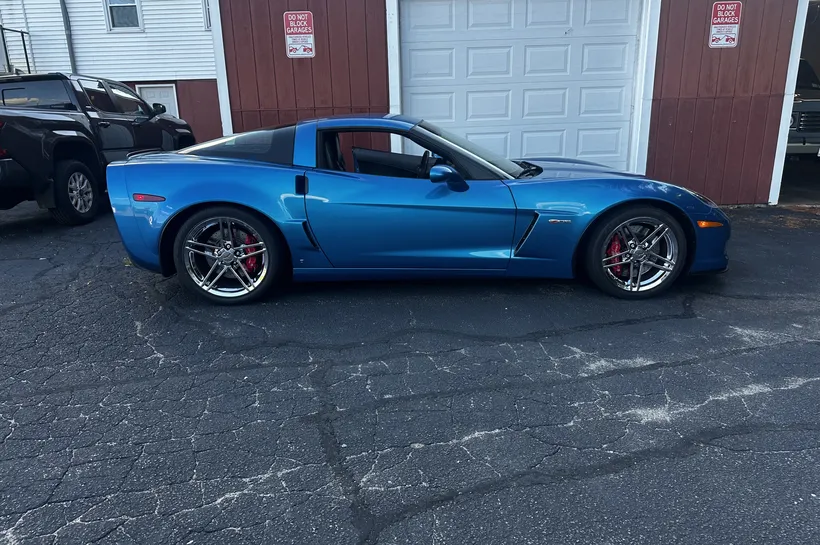 2008 Chevrolet Corvette sold at auction for $58,900