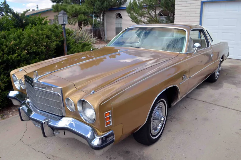 1975 Chrysler Cordoba sold at auction for $3,700